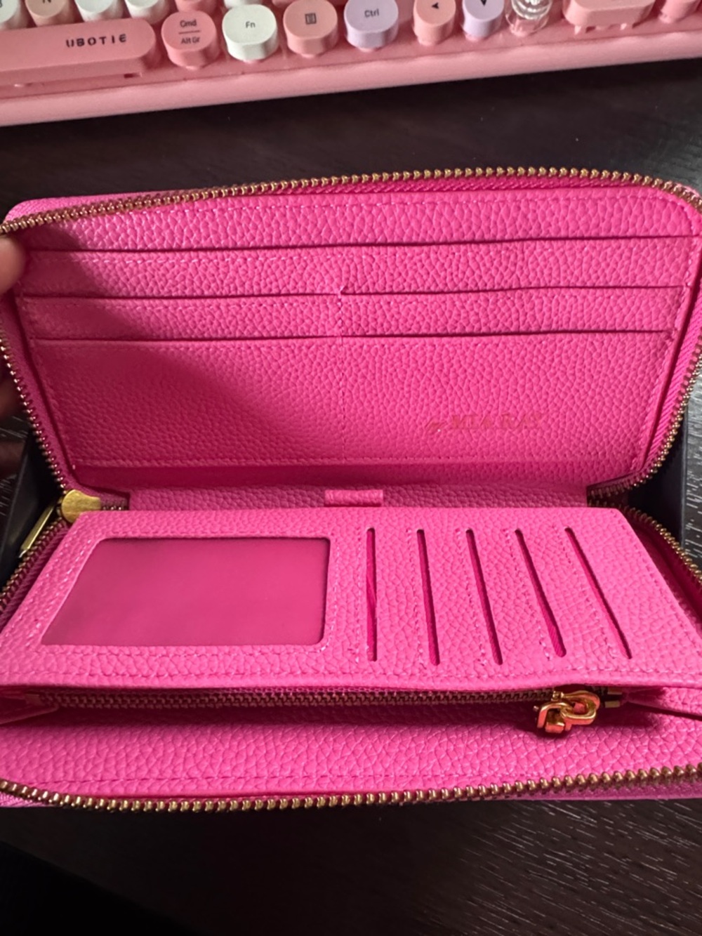 Pink Pebble Zip-Around Wallet Glamaholic - Picture 3 of 4